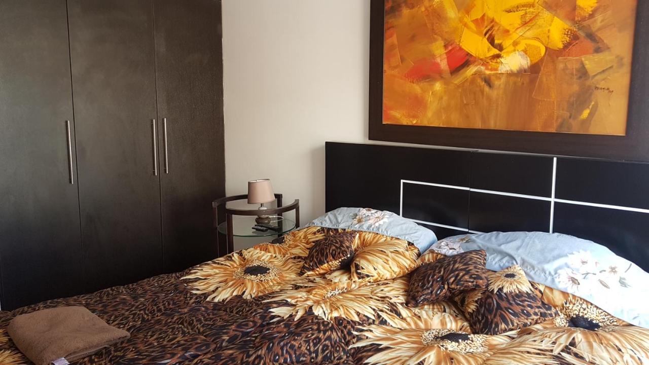 Deluxe Apartment Metroplaza Quito Exteriör bild